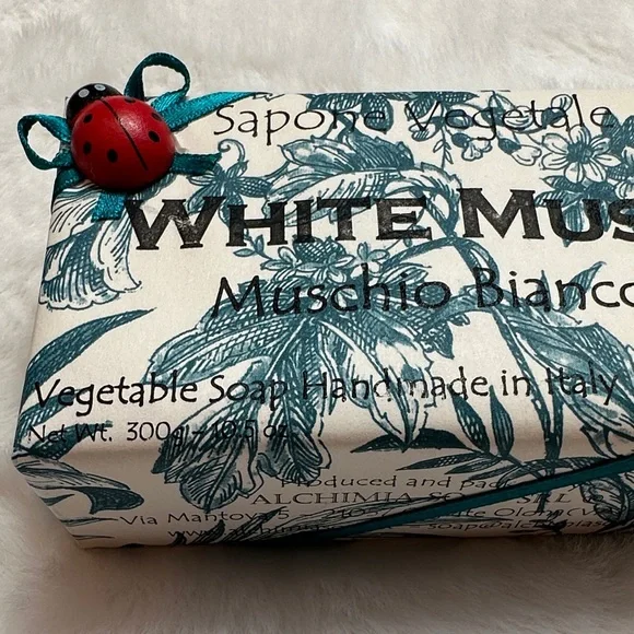 Floral Soap Set - Picture 4 of 5